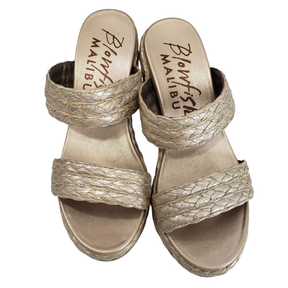 LIKE NEW Blowfish Malibu Bermuda Raff Gold Slip On Platform Wedges, Size 6 M